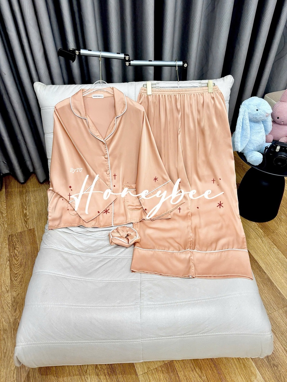 Satin Dolman Sleeves Peach Satin Pajama Set with Scrunchie